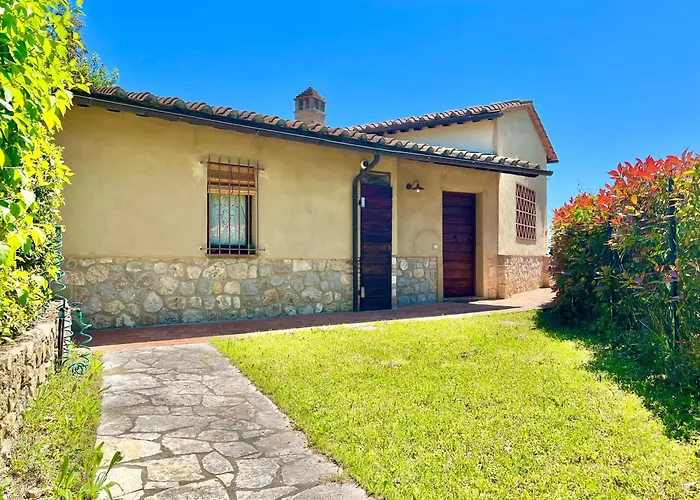 Casina Agli Ulivi - Tuscan Country House
